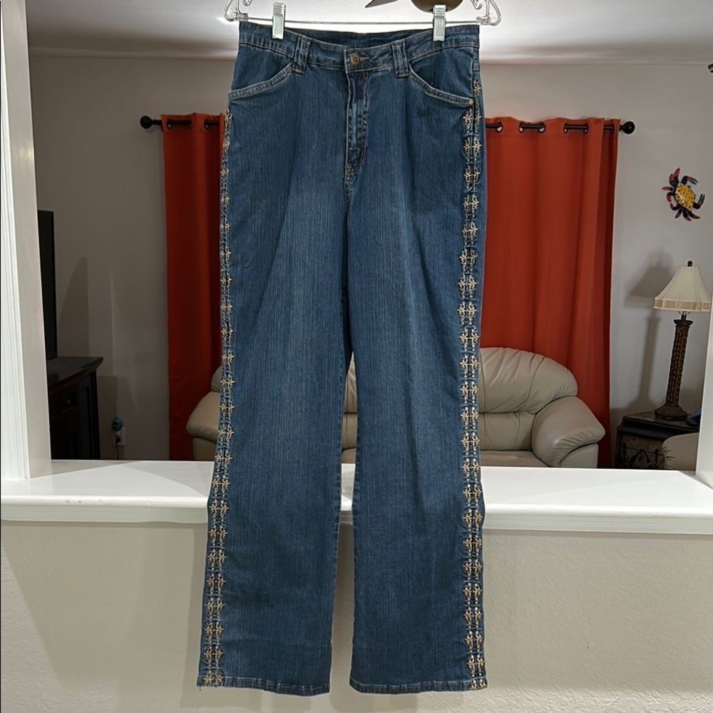 Zoe’ Embroidered Sides Y2K Blue Jeans Size 8